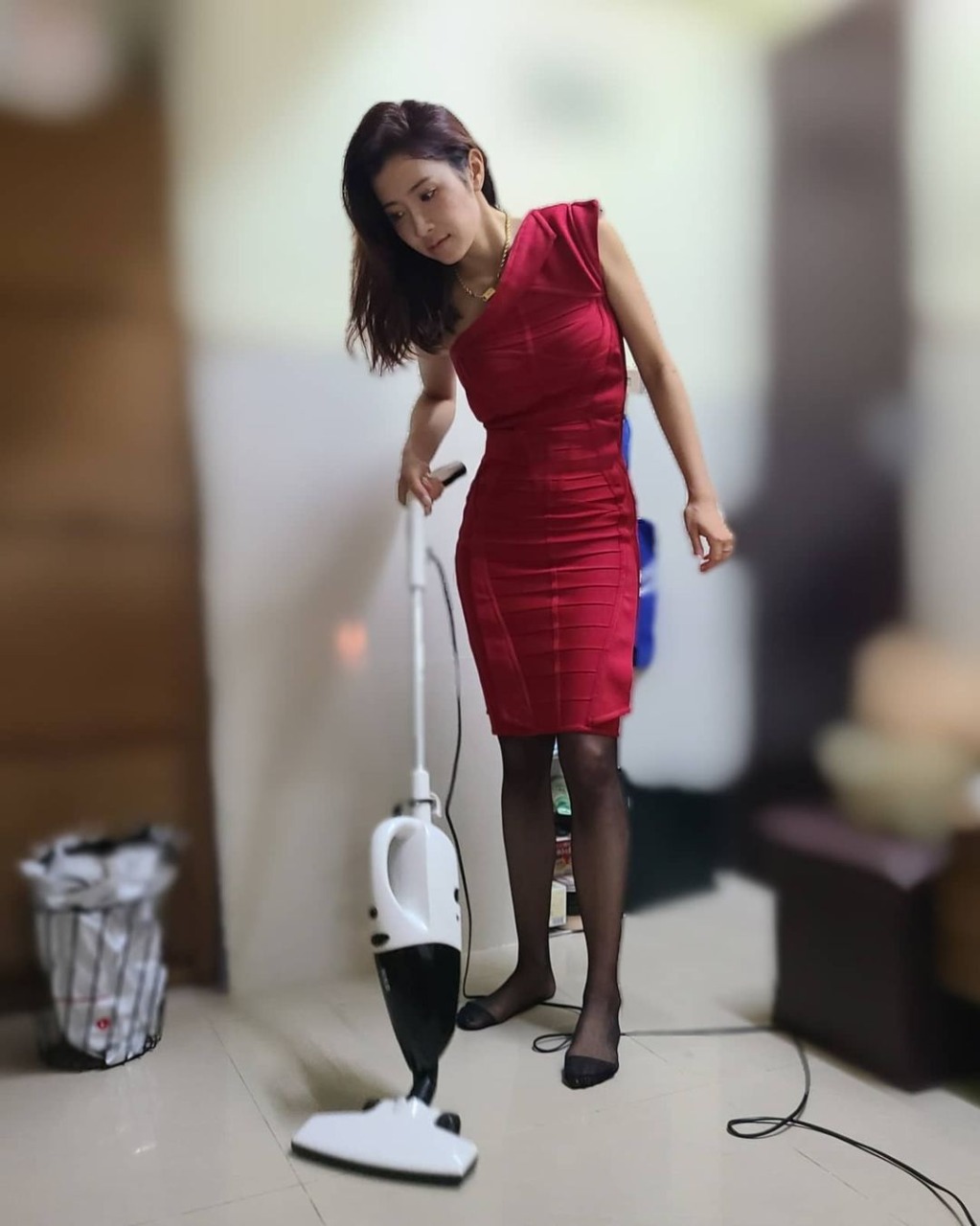 加入無線電視初時大多擔任劇集主角的武術替身。